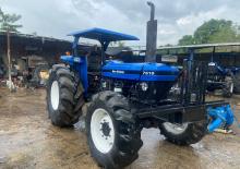 Traktory 4WD New Holland 7610S