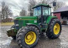 Traktory 4WD John Deere 7700