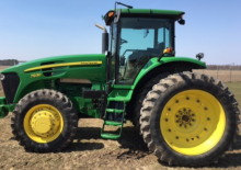 Traktory 4WD John Deere 7930