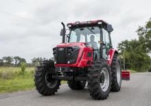 Traktory 4WD Mahindra 8100