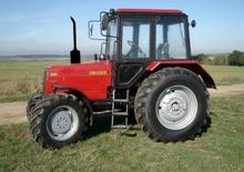 Traktory 4WD Belarus 820 F