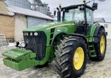Traktory 4WD John Deere 8230