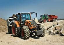 Traktory 4WD Fendt 828 Vario SCR