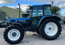 Traktory 4WD New Holland 8340
