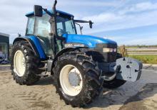 Traktory 4WD New Holland 8360 DT