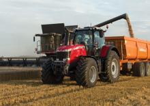 Traktory 4WD Massey Ferguson 8737	