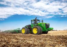 Traktory 4WD John Deere 9R 490