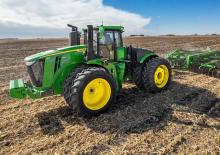 Traktory 4WD John Deere 9R 540