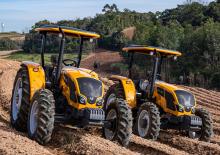 Traktory 4WD Valtra A62s