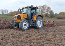 Traktory 4WD Renault Ares 556 RX