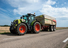 Traktory 4WD Claas Arion 440