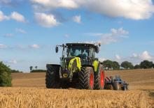 Traktory 4WD Claas Arion 610