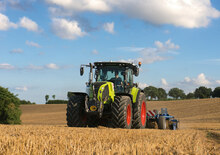 Traktory 4WD Claas Arion 630
