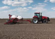 Traktory 4WD Case IH ASF Connect Magnum 200
