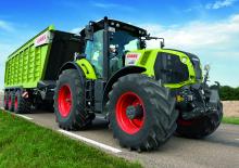 Traktory 4WD Claas Axion 830