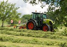 Traktory 4WD Claas Elios 220