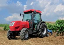 Traktory 4WD McCormick F 85 E-Line 