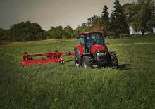 Traktory 4WD Case IH Farmall 120U