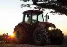 Traktory 4WD Case IH Farmall 80