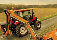 Traktory 4WD Case IH Farmall 85 C Basis