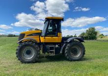 Traktory 4WD JCB Fastrac 3190-65 ST A