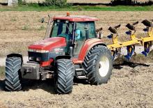 Traktory 4WD Fiatagri G 240 DT PS