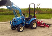 Traktory 4WD LS J23 HST