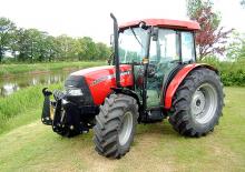 Traktory 4WD Case IH JX 1060 V Komfort 2
