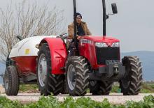 Traktory 4WD Massey Ferguson MF 2620 GE