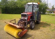 Traktory 4WD Massey Ferguson MF 354 AF