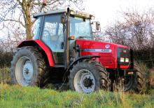 Traktory 4WD Massey Ferguson MF 4355-4 Classic Freisicht