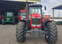 Traktory 4WD Massey Ferguson MF 7215