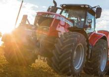 Traktory 4WD Massey Ferguson MF 7720