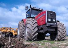 Traktory 4WD Massey Ferguson MF 8170-4