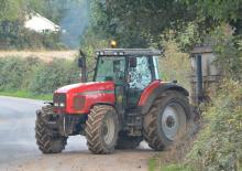 Traktory 4WD Massey Ferguson MF 8240 Xtra