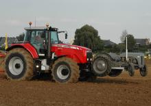 Traktory 4WD Massey Ferguson MF 8470 Dyna-VT