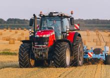 Traktory 4WD Massey Ferguson MF 8737 S