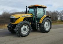 Traktory 4WD Challenger MT400D