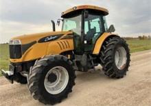 Traktory 4WD Challenger MT475E
