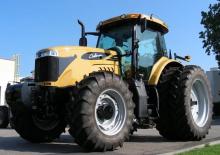 Traktory 4WD Challenger MT575D