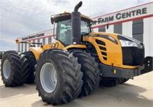 Traktory 4WD Challenger MT955E