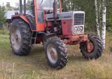 Traktory 4WD Belarus MTZ-525