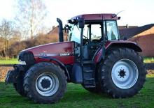 Traktory 4WD Case IH MX 135 Basis TA