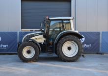 Traktory 4WD Valtra N122