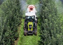 Traktory 4WD Claas Nexos 240 VL