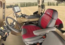 Traktory 4WD Case IH Optum 300 CVX Komfort