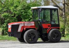 Traktory 4WD Pierre P140.80