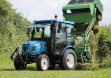 Traktory 4WD LS R41 HST