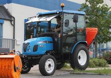 Traktory 4WD LS R50 HST