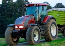 Traktory 4WD Valtra S 230 IC